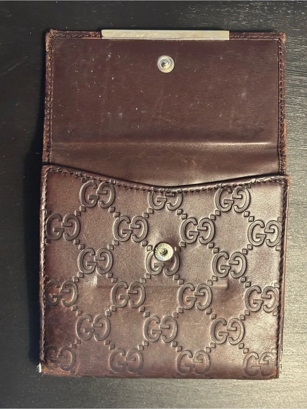 Vintage Gucci Brown Embossed GG Leather Wallet with Gold Tone Bar - Picture 5 of 6